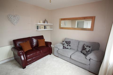 3 bedroom terraced house to rent, West View Terrace