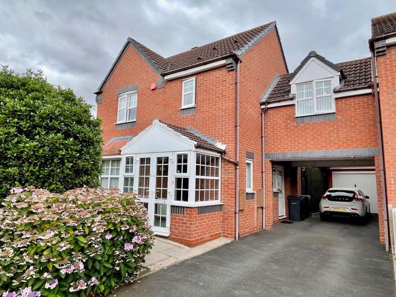 Broomhill Road, Erdington, Birmingham, B23 5AB 4 bed link detached house for sale £325,000