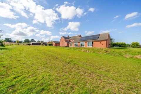 4 bedroom equestrian property for sale - Waterworks Lane, Saltersford, Grantham, NG31 7UL