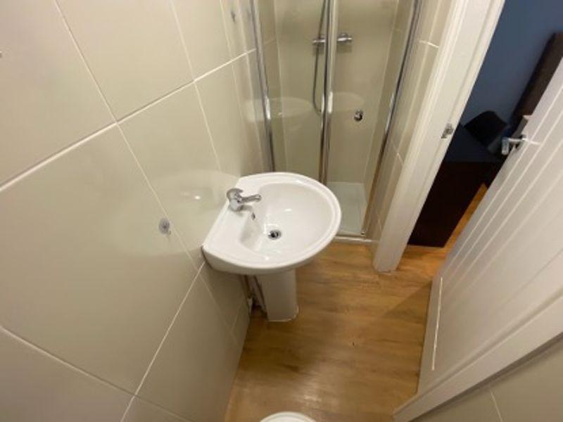 R5 Ensuite