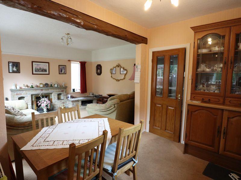 Cambridge Road, Macclesfield 3 bed detached house £350,000