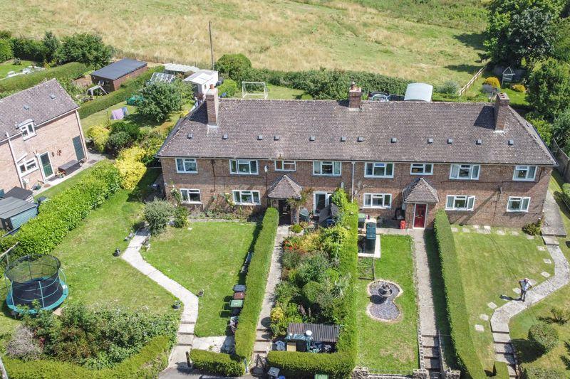 Hilton, Blandford Forum 2 bed property for sale £260,000
