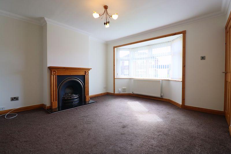 Lavington Drive, Gloucester 3 bed semidetached house £1,400 pcm (£