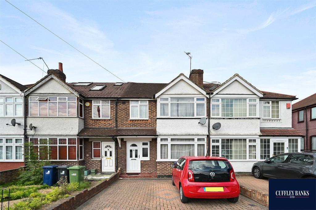 V Way, Perivale, Middlesex, UB6 3 bed terraced house for sale
