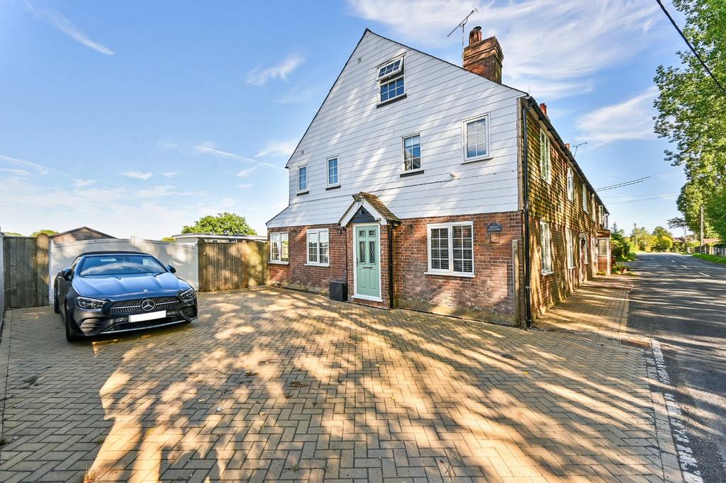 Smallhythe Road, Tenterden, TN30 4 bed end of terrace house for sale