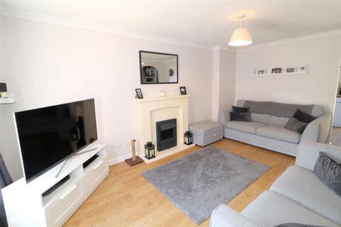 70 Sandpiper Drive, Erith, DA8 2NY