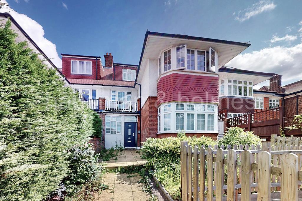 Finchley Road, NW11 2 bed house for sale £450,000