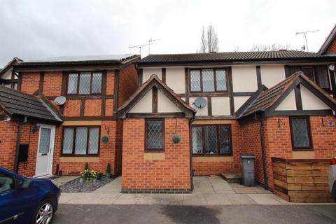 2 bedroom semi-detached house to rent, Pine Hurst Close, Leicester, LE3