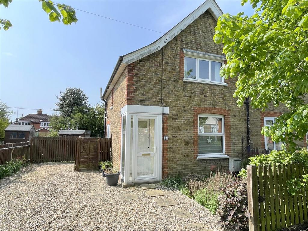 New Village, Brantham, Manningtree 2 bed semidetached house for sale