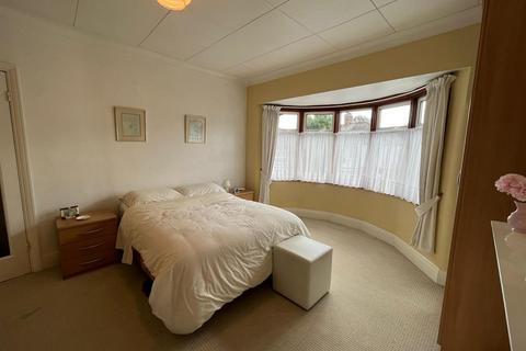 34 Elmfield Road, London, E4 7HU
