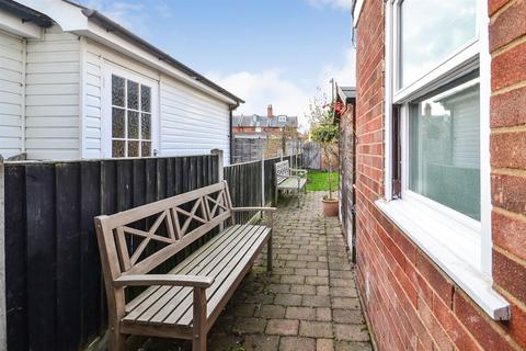 22 Providence, Burnham-on-crouch, CM0 8JU