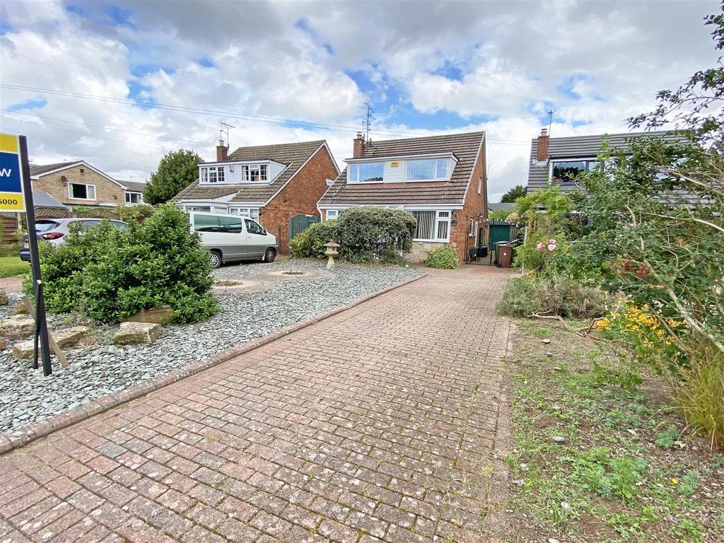 Ashdale Close, Formby, Liverpool 3 bed detached house £330,000
