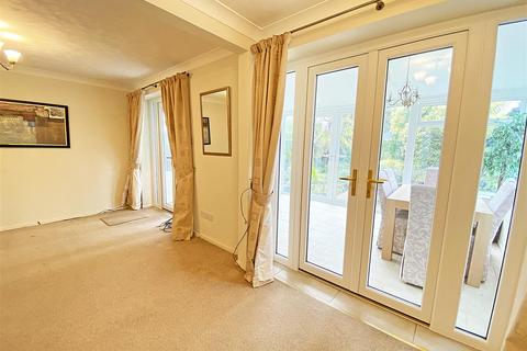 4 Ashdale Close, Formby, Liverpool, L37 2LG