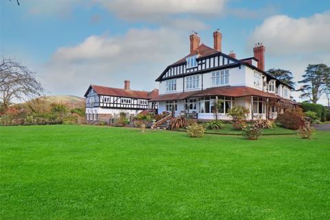 Doverhay Place, Minehead Road, Porlock, Somerset, TA24