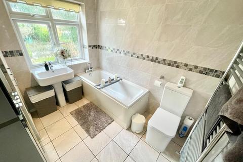 159 Guisborough Road, Nunthorpe, Middlesbrough, TS7 0JQ