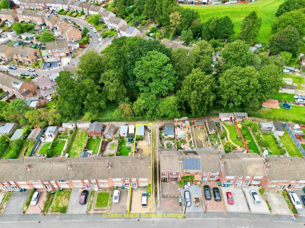 Kendal Rise, Allesley Park, Coventry NO ONWARD CHAIN 3 bed end of