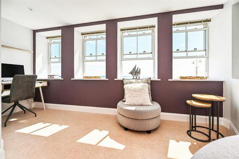 2 bedroom apartment for sale - The Esplanade, Bognor Regis
