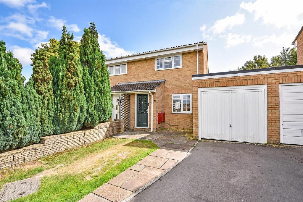 Poynters Close, Artists Way, Andover 2 bed semidetached house for sale