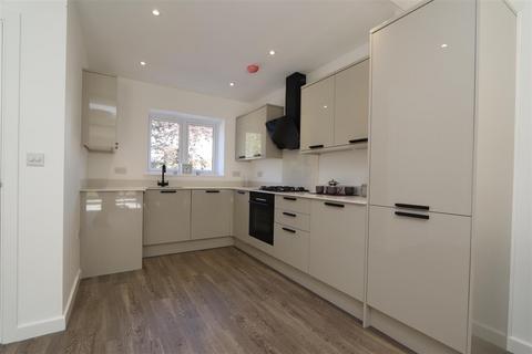2a Tomlyns Close, Hutton, Brentwood, CM13 1PU