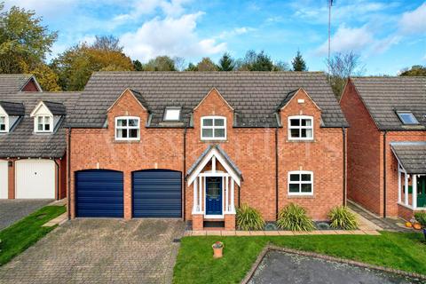 4 bedroom detached house for sale - The Yews, Great Dalby