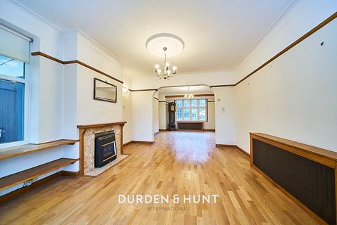 8 Woodberry Way, London, E4 7DX
