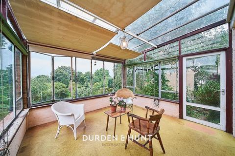 8 Woodberry Way, London, E4 7DX