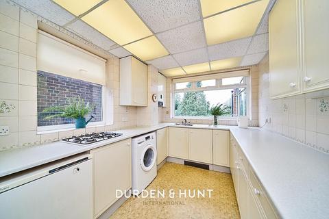 8 Woodberry Way, London, E4 7DX