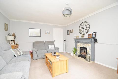 3 bedroom house for sale, Sussex Place, Hamilton Drive, Telford Estate, Shrewsbury
