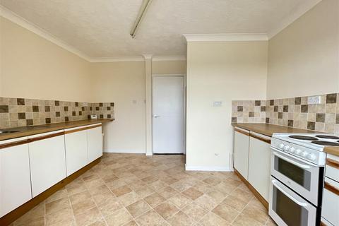 2 bedroom flat to rent, Edward Road, Stamford