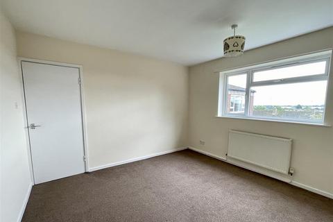 2 bedroom flat to rent, Edward Road, Stamford