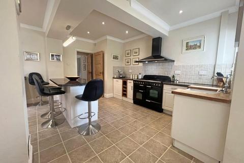 4 bedroom semi-detached house for sale, Chapel Lane, Knighton, Leicester