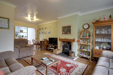31 White Gap Road, Little Weighton, Cottingham, HU20 3XE