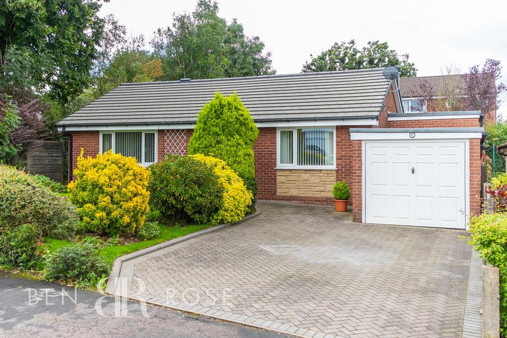 Dorking Road, Chorley 3 bed detached bungalow for sale £269,995