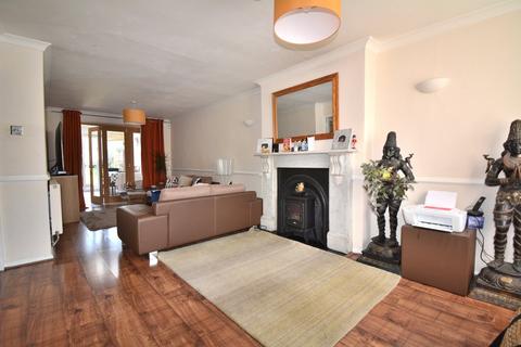 4 bedroom terraced house for sale, Powis Court, Potters Bar, EN6