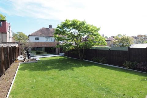 10 Pickhurst Park, Bromley, BR2 0UF