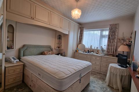 3 bedroom semi-detached bungalow for sale - Mayhurst Close, Hollywood, Birmingham