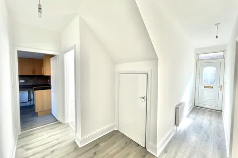 2 bedroom apartment for sale - Baker Gardens, Dunston, NE11