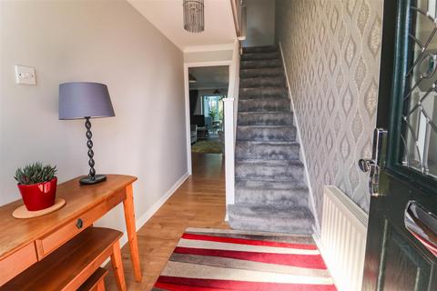 93 Bynghams, Harlow, CM19 5NT
