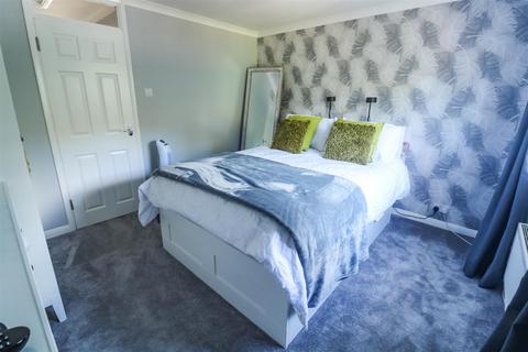 93 Bynghams, Harlow, CM19 5NT