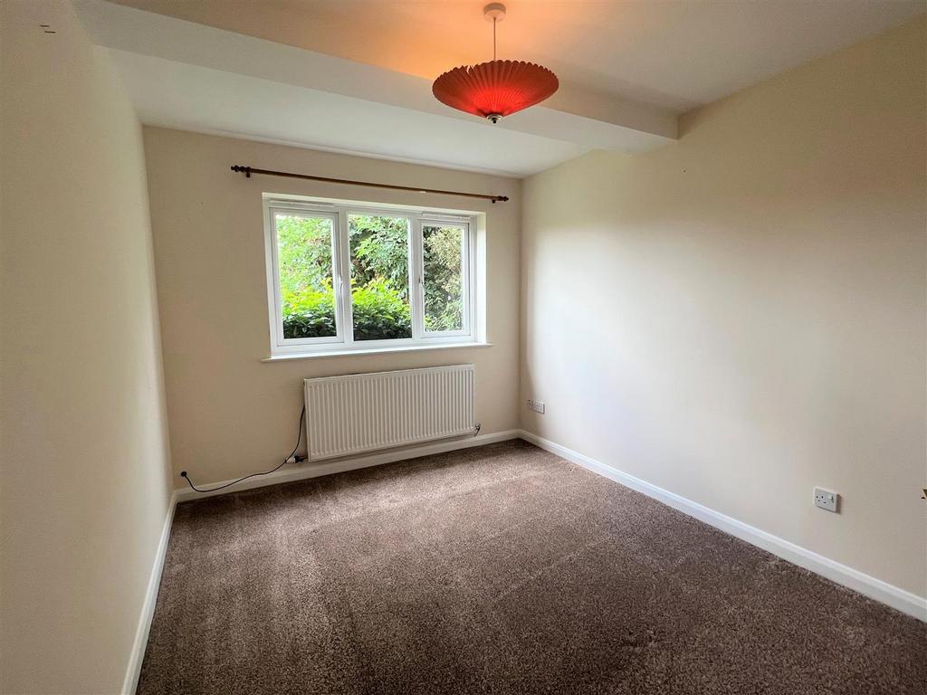 Second bedroom.jpg