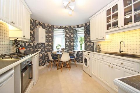 2 bedroom apartment for sale, Wellwood Glade, Ryde