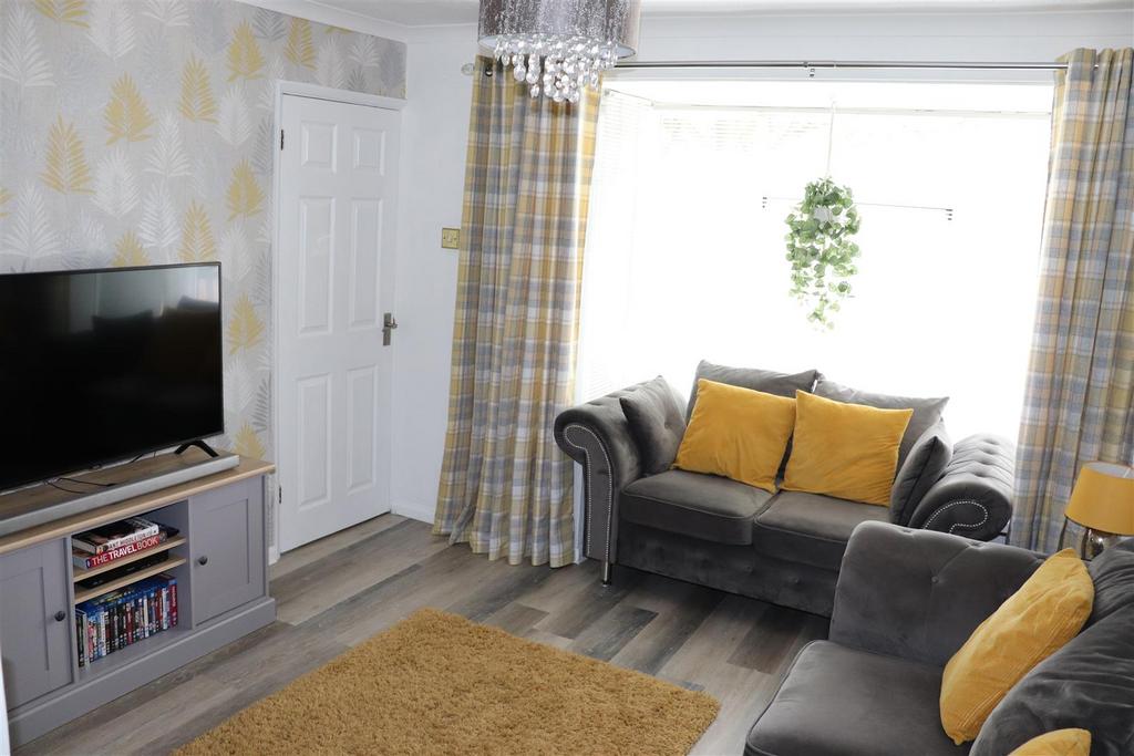 Westgate, Aldridge 3 bed end of terrace house for sale £215,000