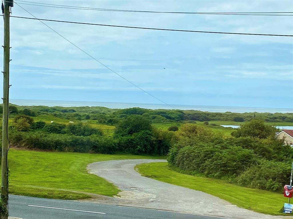 Kilburn sea view.jpg