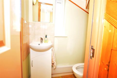 59 Longley Avenue, Wembley, HA0 1NG