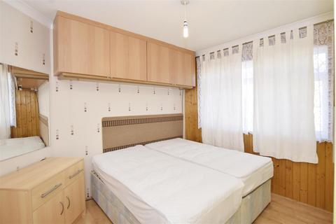 59 Longley Avenue, Wembley, HA0 1NG