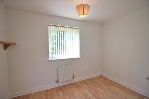 2 bedroom apartment to rent, Elm Court, Harlow CM18