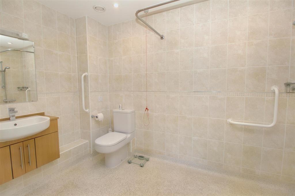 8558023-interior18.JPG