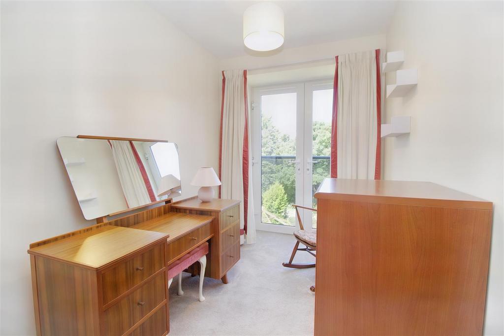 8558023-interior15.JPG
