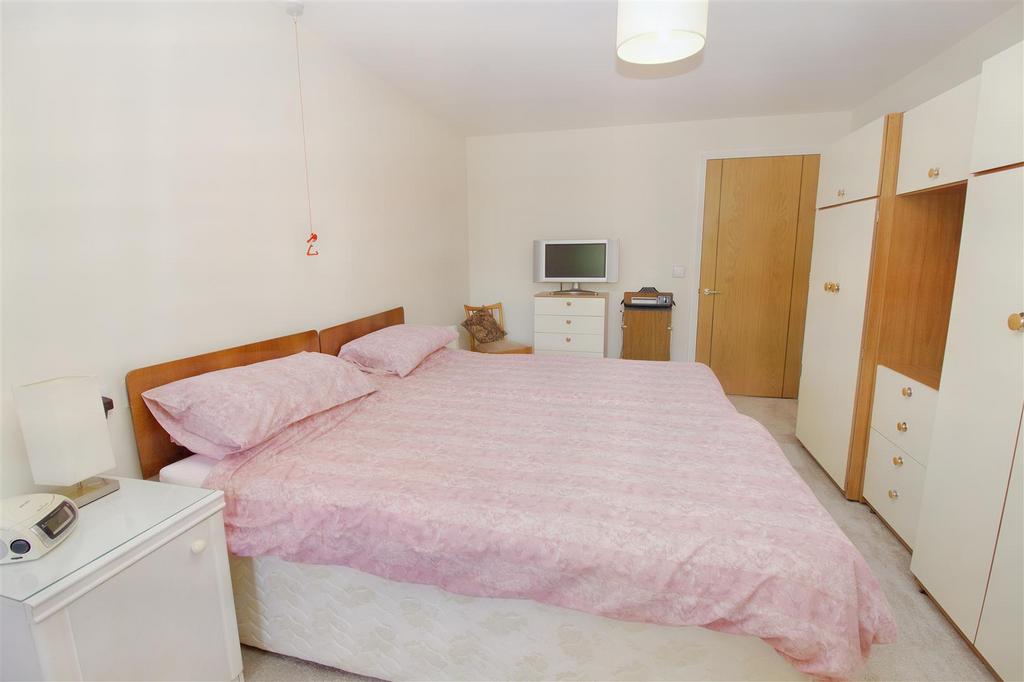 8558023-interior13.JPG