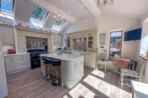 4 bedroom cottage for sale - The Sands, Whalley, Ribble Valley